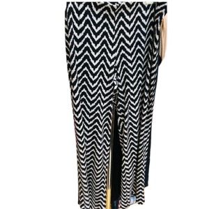 AB Studio size  large black & white wide leg dress pants with chevron print